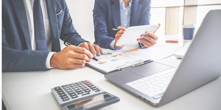 Accountants in Hayes