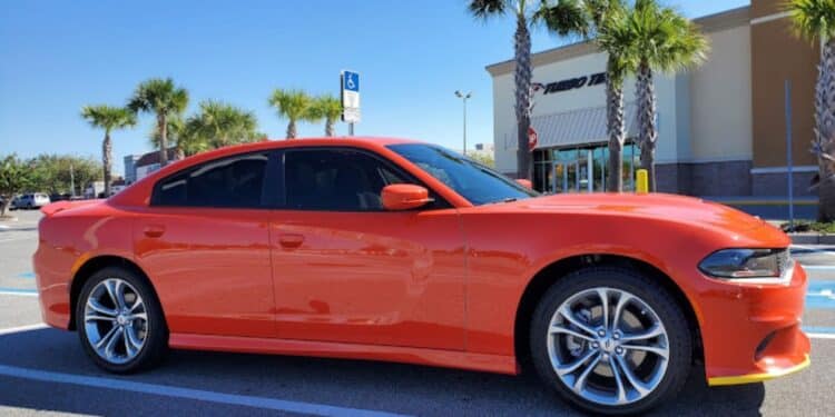 Choosing the Right Auto Tinting Services for Your Vehicle: A Comprehensive Guide